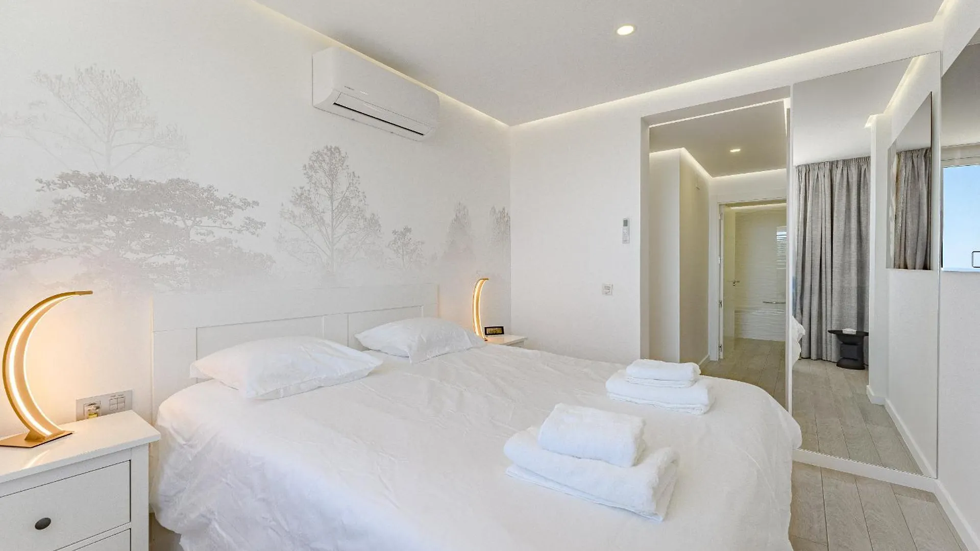 아데제 Sunrise Sea View Penthouse 아파트