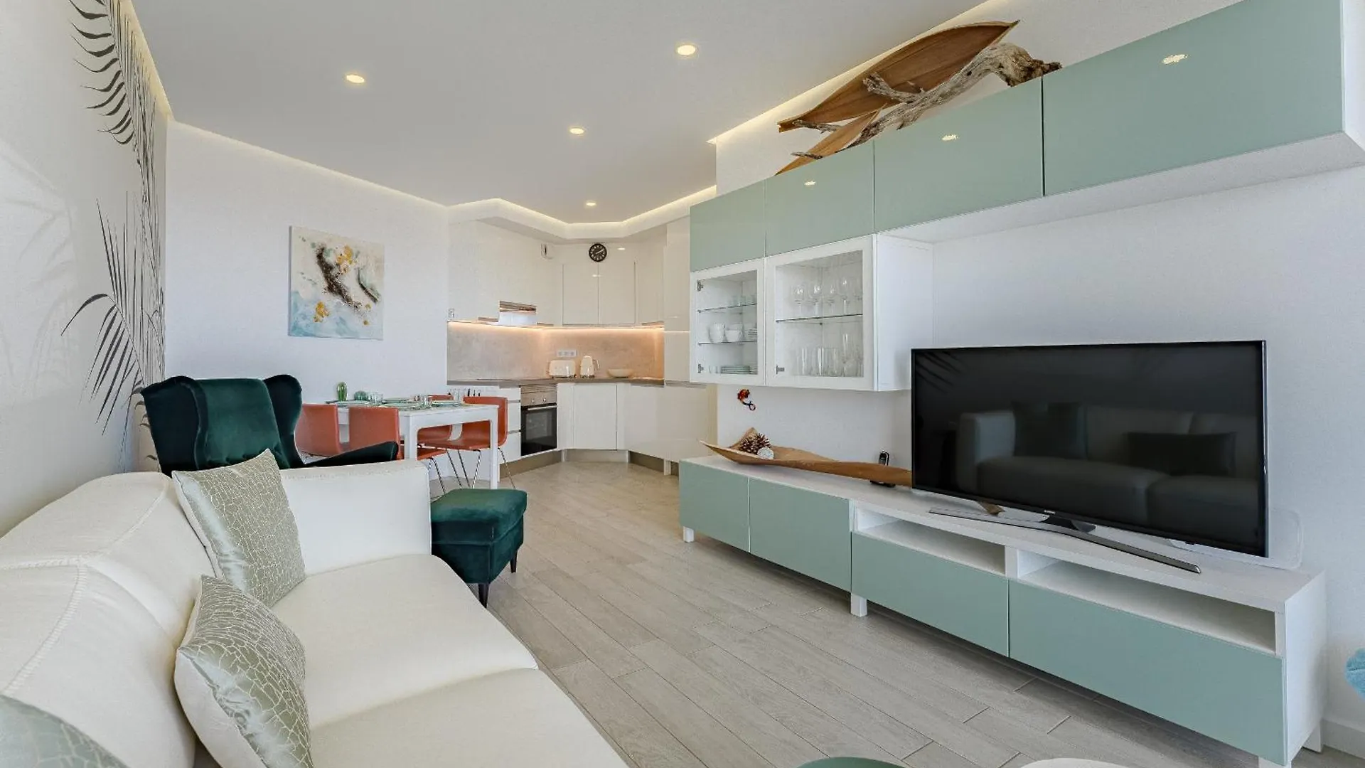 아데제 Sunrise Sea View Penthouse 아파트 0*,